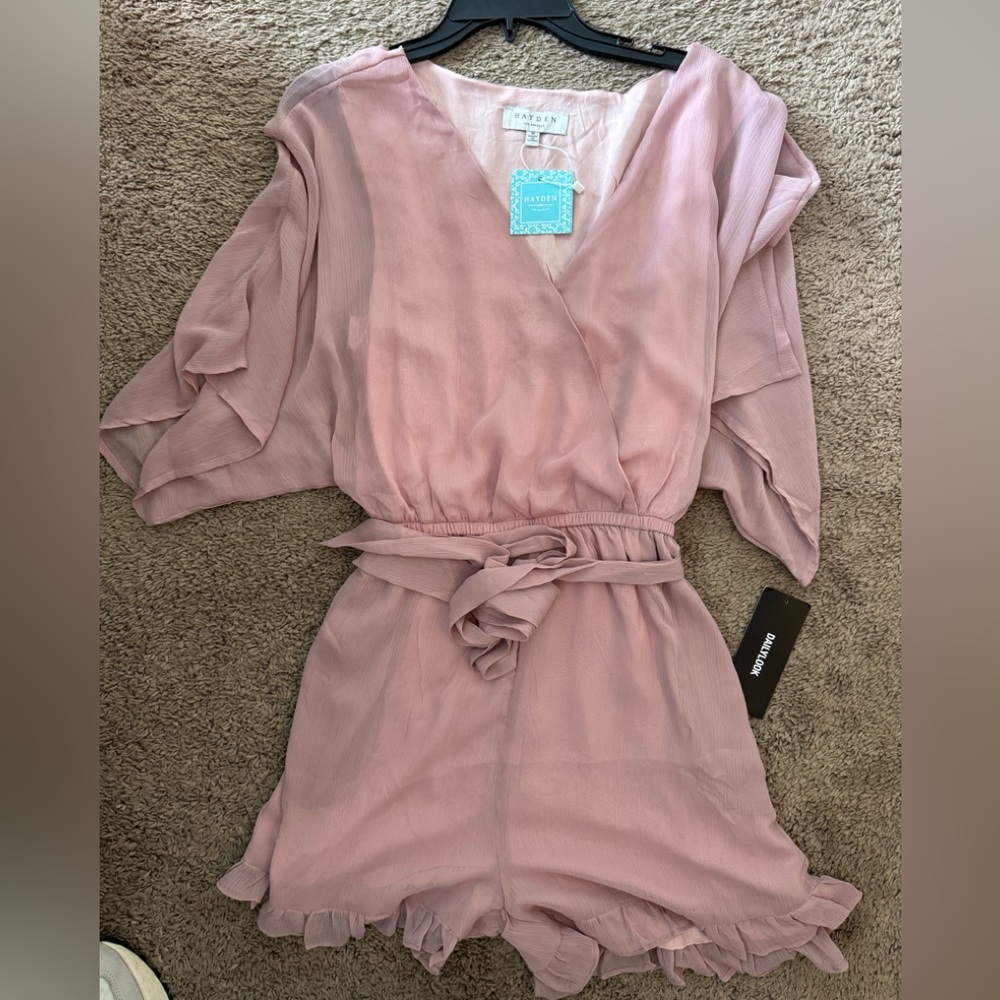 NWT blush pink romper by Hayden, sz medium